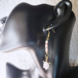 Bead String Earrings with Pink-White Sea Turtle