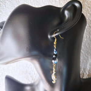 Bead String Earrings with Golden Treble Clef
