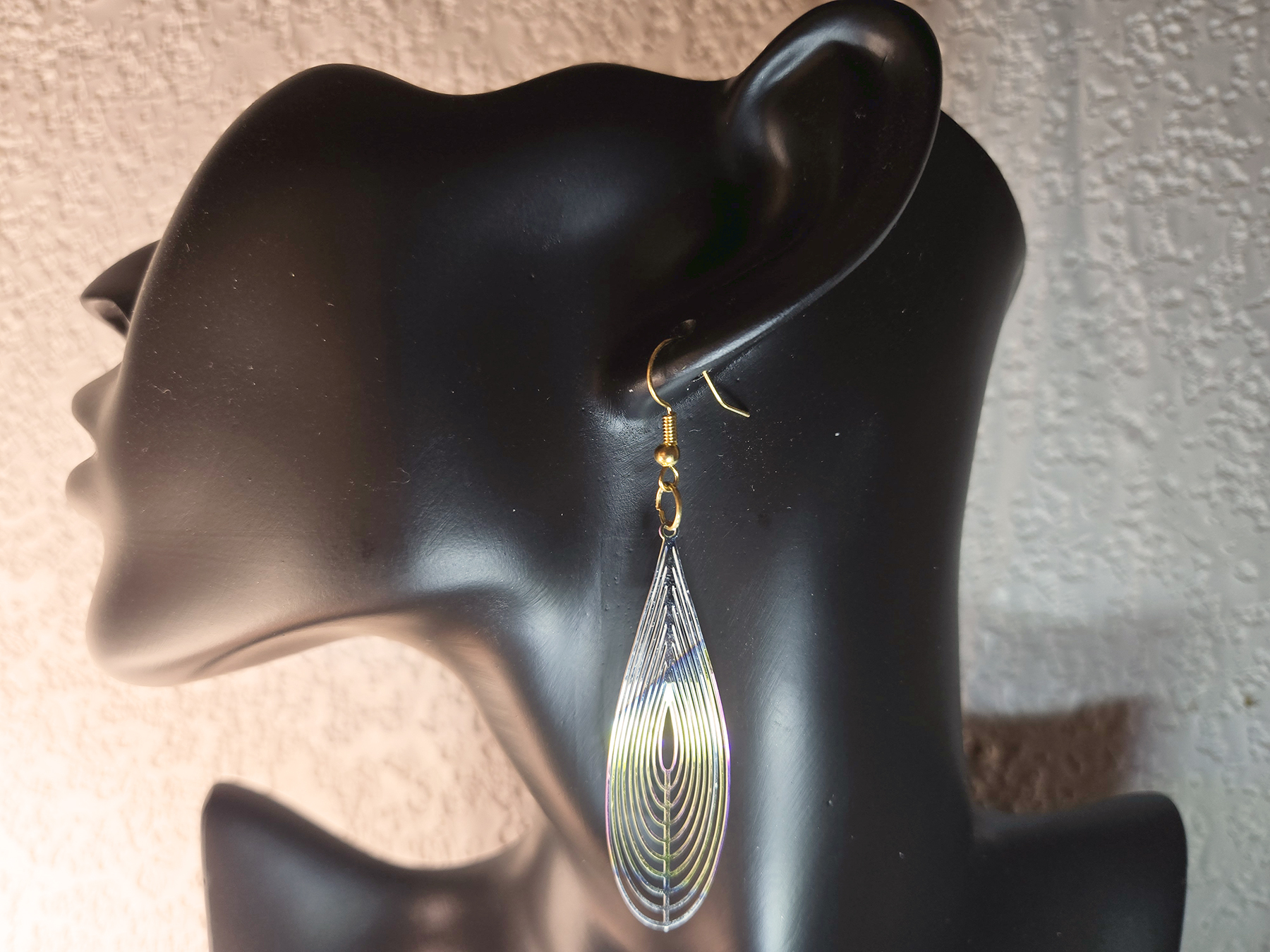Hanging Teardrop Earrings